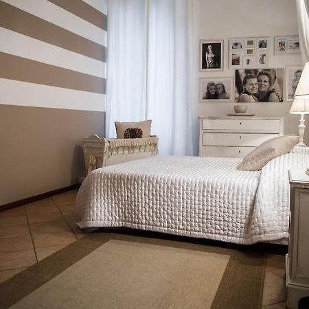 Piazza Erbe Luxury Apartment Верона Экстерьер фото