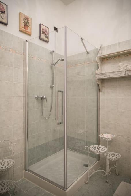 Piazza Erbe Luxury Apartment Верона Экстерьер фото